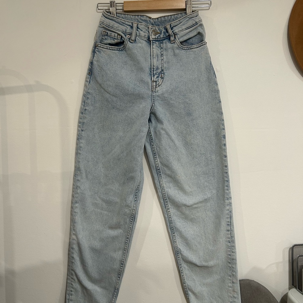 H&M Light Blue Boyfriend Jeans